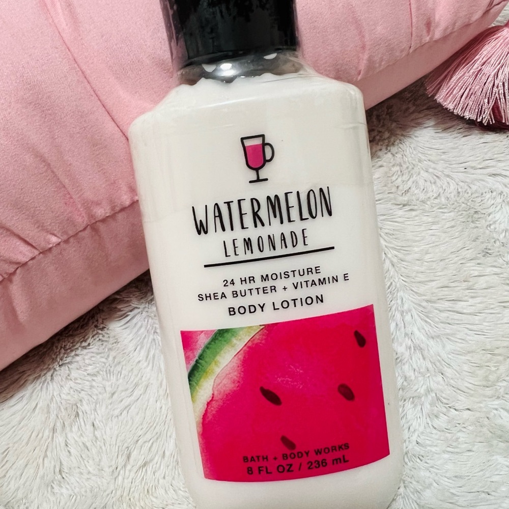 Bath & Body works body lotion